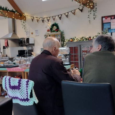 Partea Hut, near Dereham Windmill