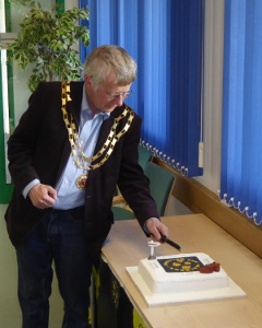 Cutting the cake